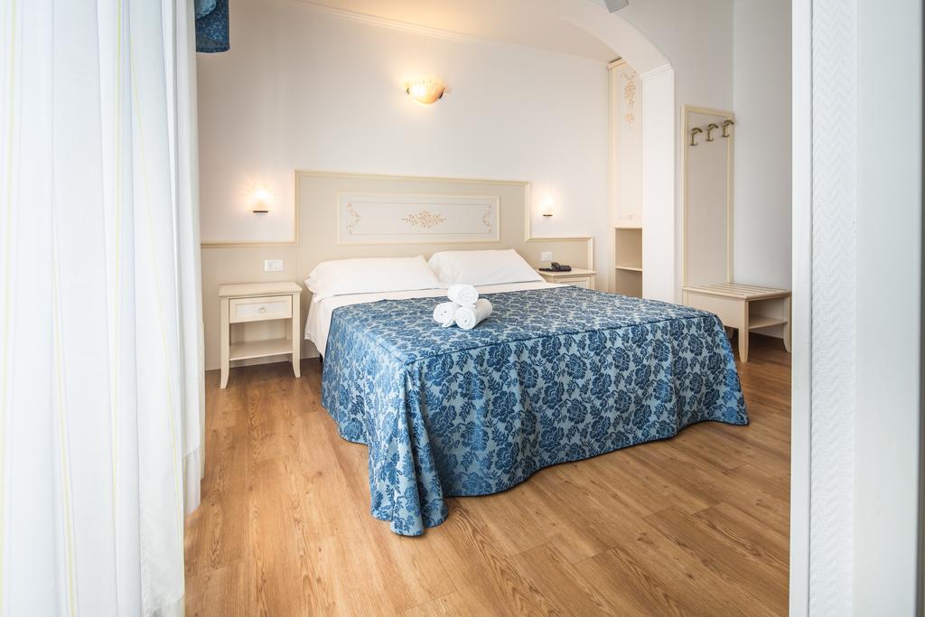 Hotel Principe Caorle Exterior photo